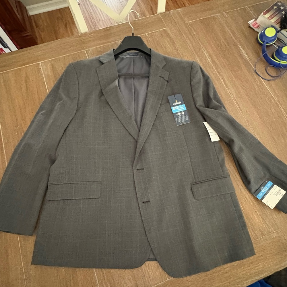 Stafford Charcoal Gray Men's Blazer